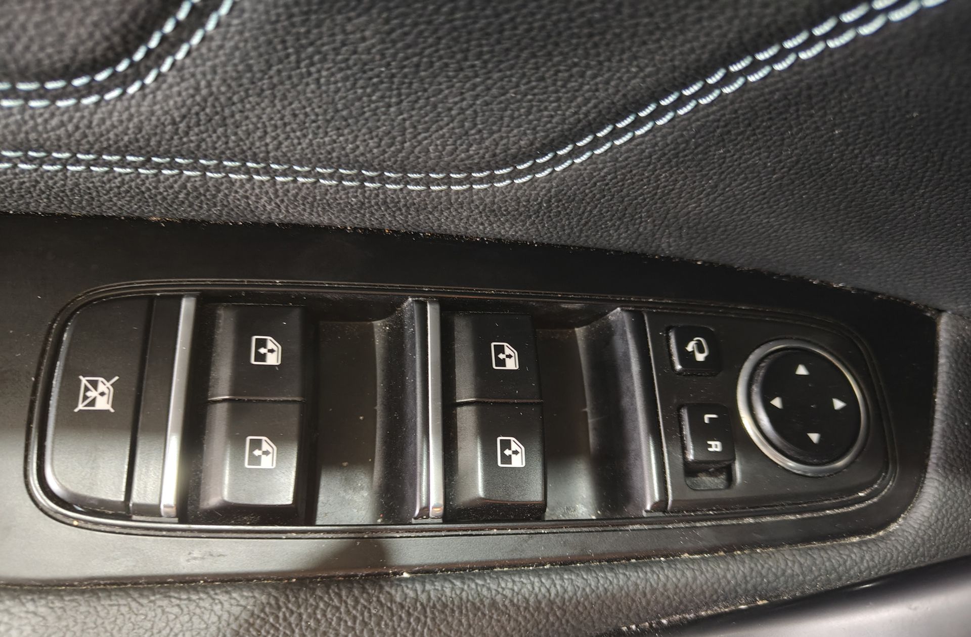 Kia Ceed 1.0 MHEV Style Edition DCT - foto 29