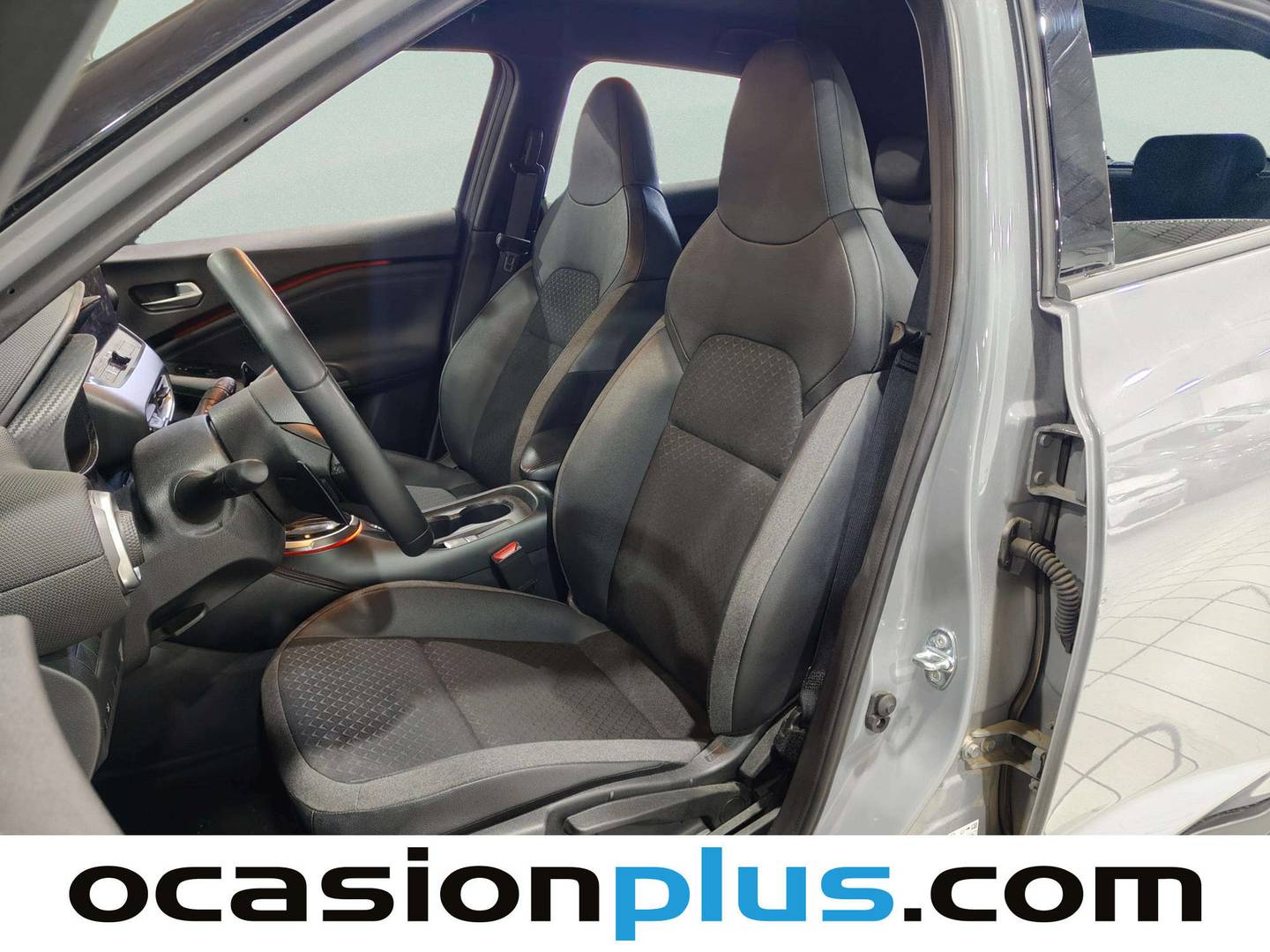 Foto Nissan JUKE Nissan Juke DIG-T N-Connecta 4x2 DCT (114 CV)