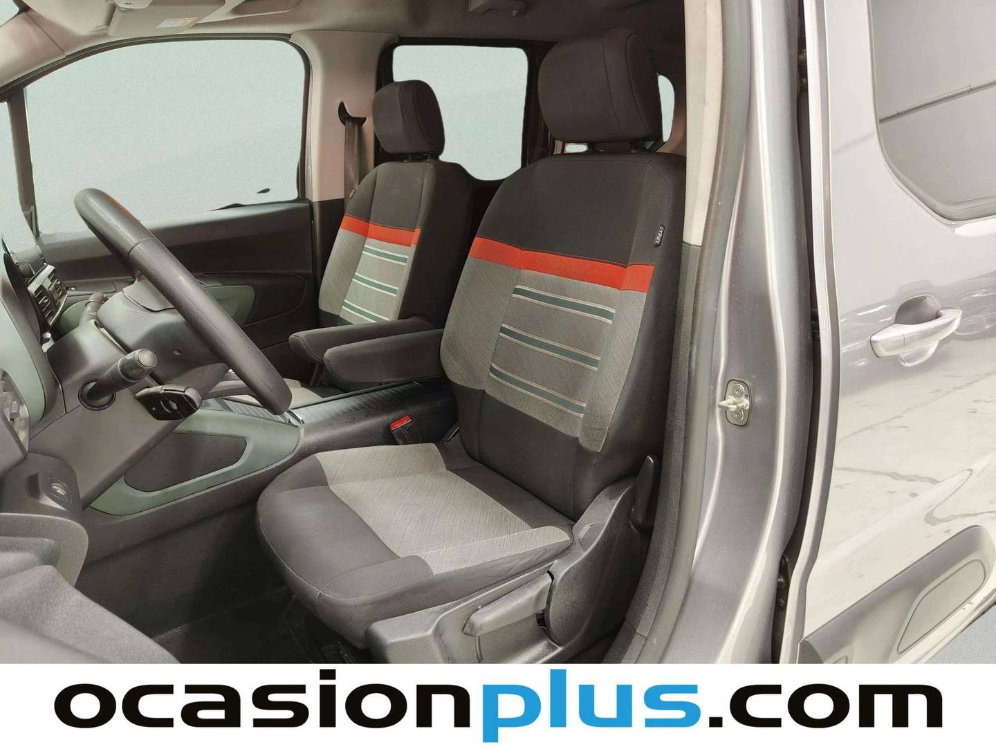 Foto asientos delanteros Citroën Berlingo Citroën Berlingo BlueHDi 130 S&S Talla M Shine (130 CV)