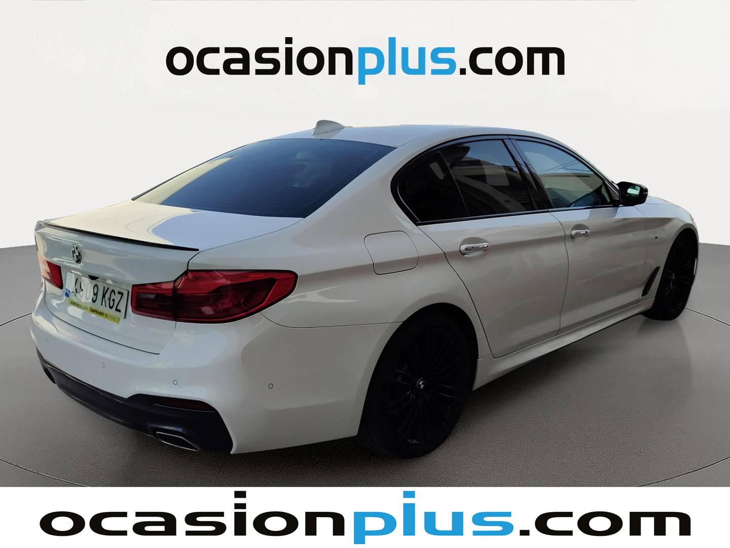 Foto trasera BMW Serie 5 BMW Serie 5 520d (190 CV) Pack M derecha