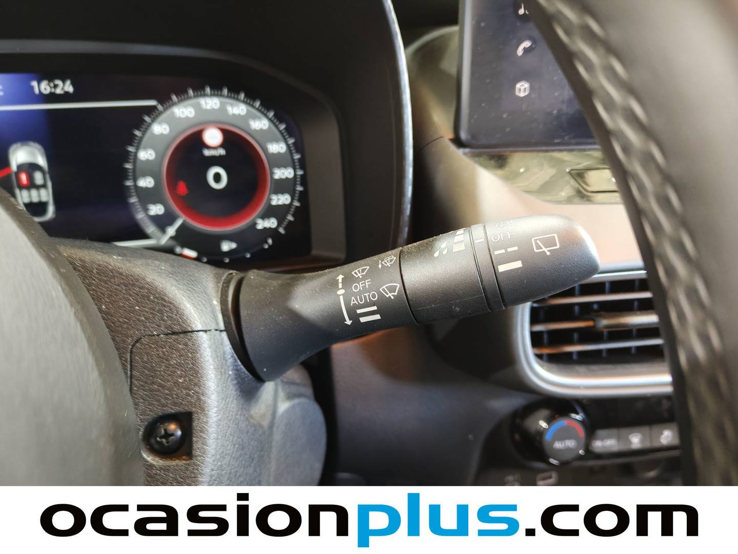 Foto Nissan JUKE Nissan Juke DIG-T N-Connecta 4x2 (114 CV)