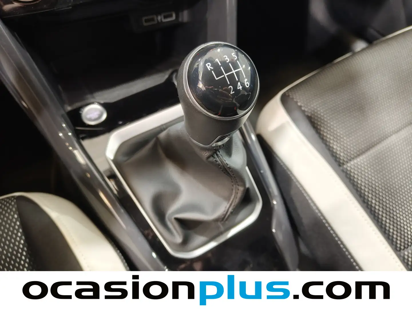 Foto Volkswagen T-Roc Volkswagen T-Roc Sport 1.5 TSI (150 CV)