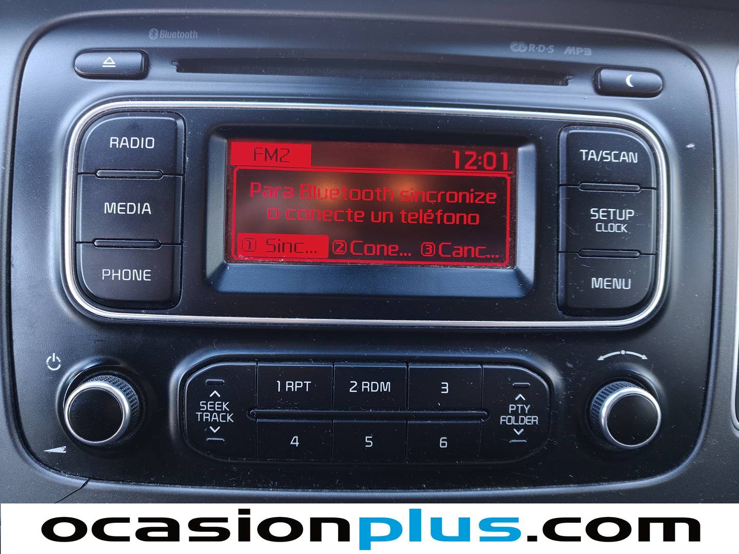 Foto KIA Carens Kia Carens 1.7 CRDi VGT Concept Eco-Dynamics (115 CV) 7 Plazas