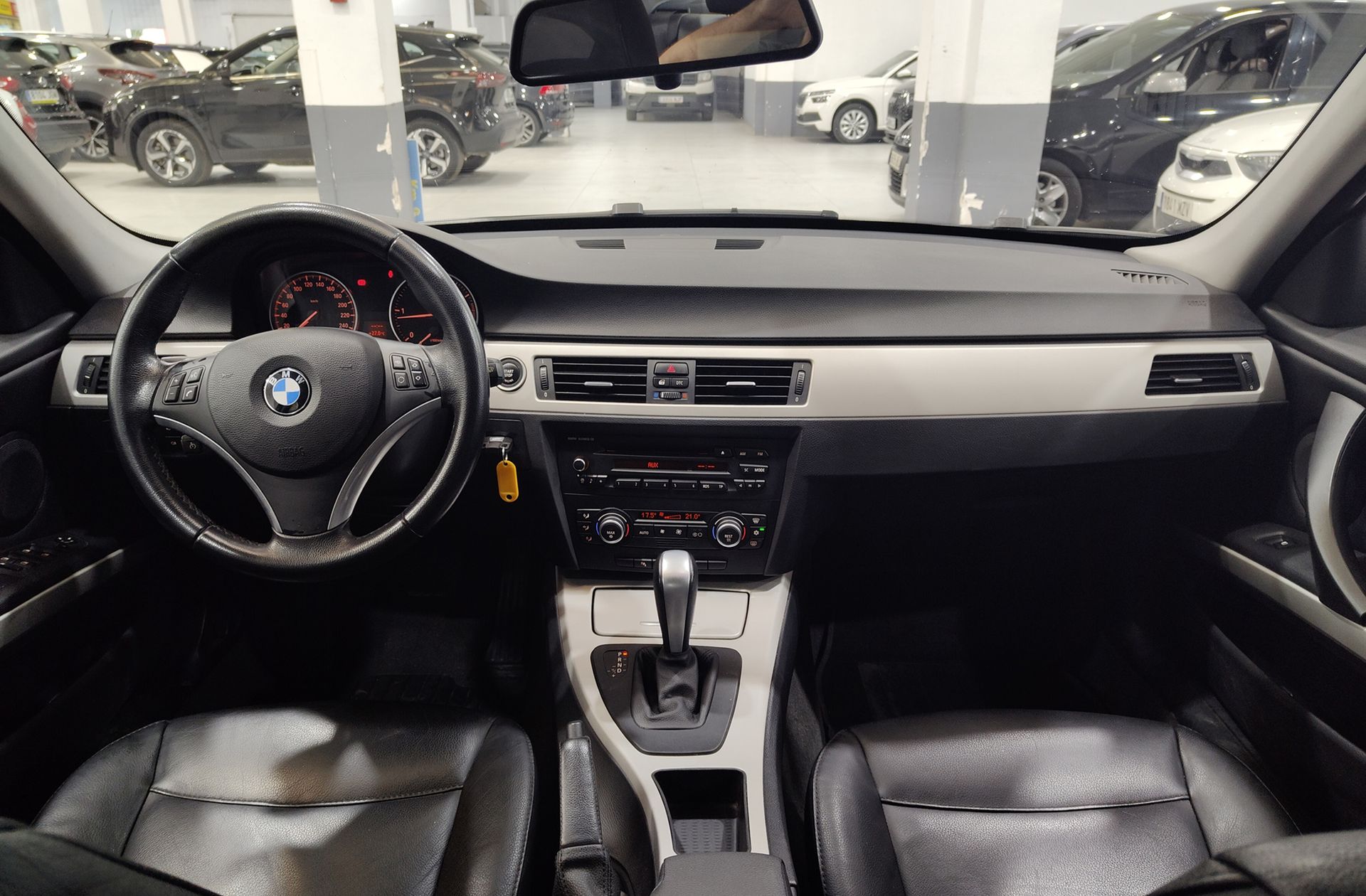 BMW Serie 3 320d - foto 7