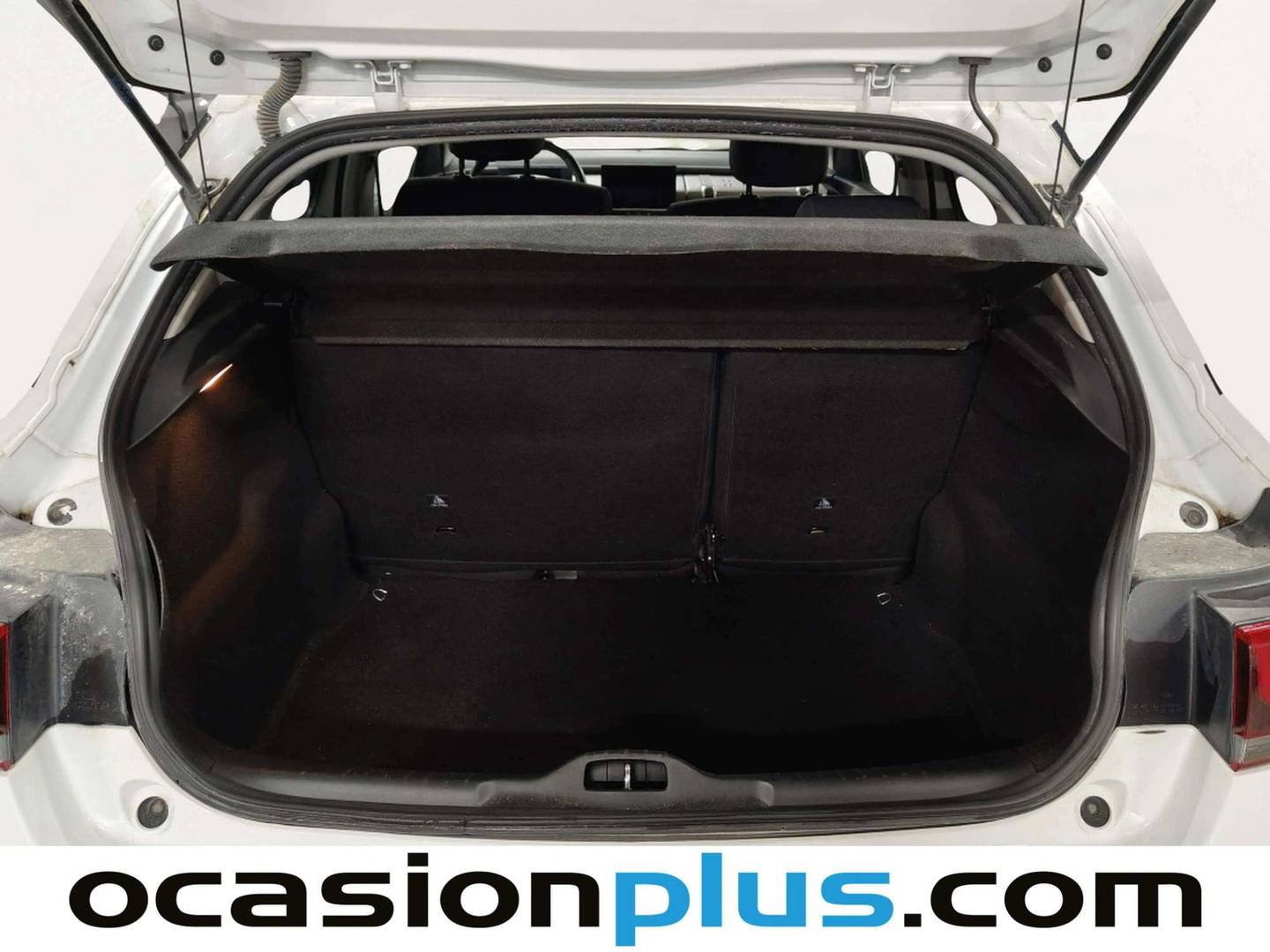 Fotos maletero Citroën C4 Cactus Citroën C4 Cactus BlueHDi 100 S&S Shine (102 CV)