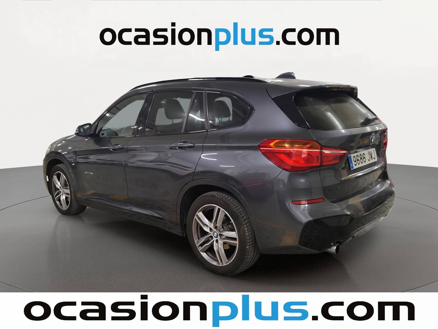 Foto trasera BMW X1 BMW X1 sDrive18d (150 CV) Pack M izquierda