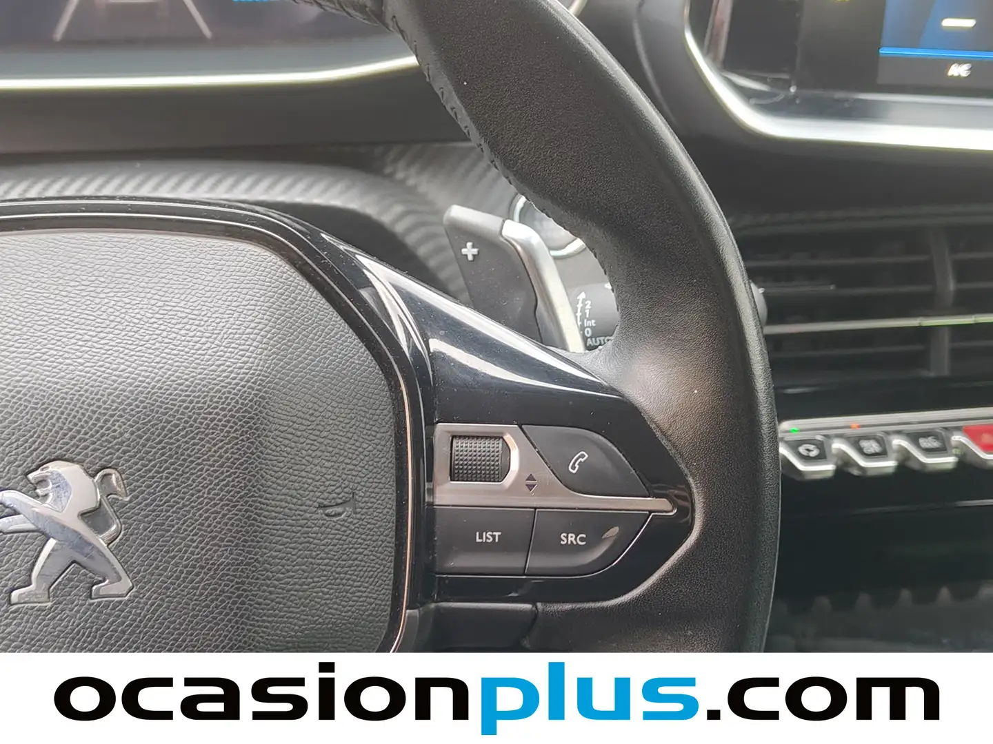 Foto Peugeot 2008 Peugeot 2008 PureTech 130 S&S Allure Pack EAT8 (130 CV)