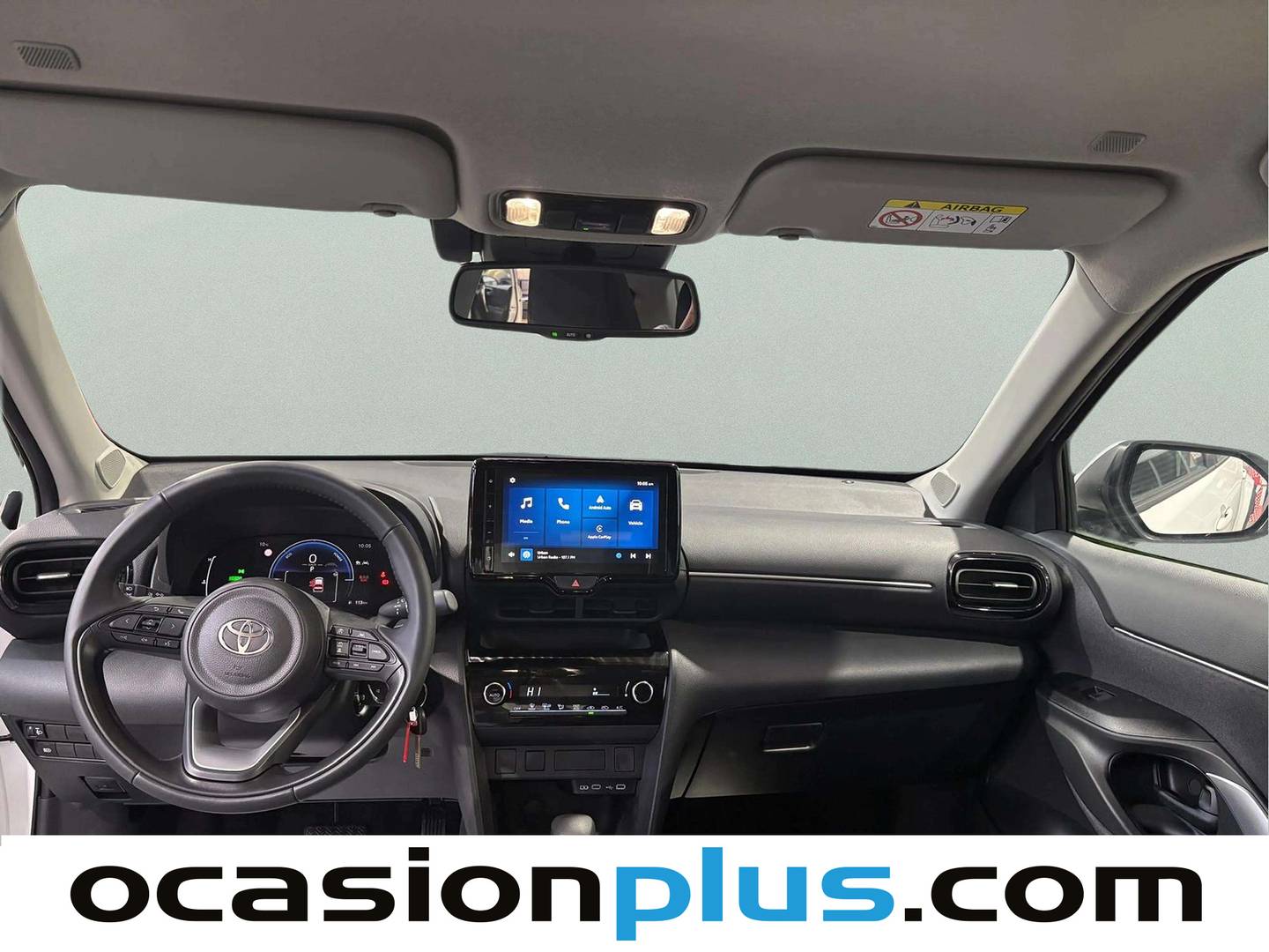 Foto Toyota Yaris Cross Toyota Yaris Cross 120H Business Plus (116 CV)