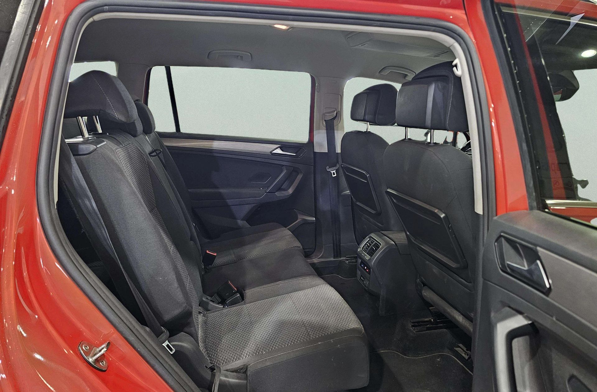 Volkswagen Tiguan Allspace Advance 1.4 TSI 7 plazas - foto 23