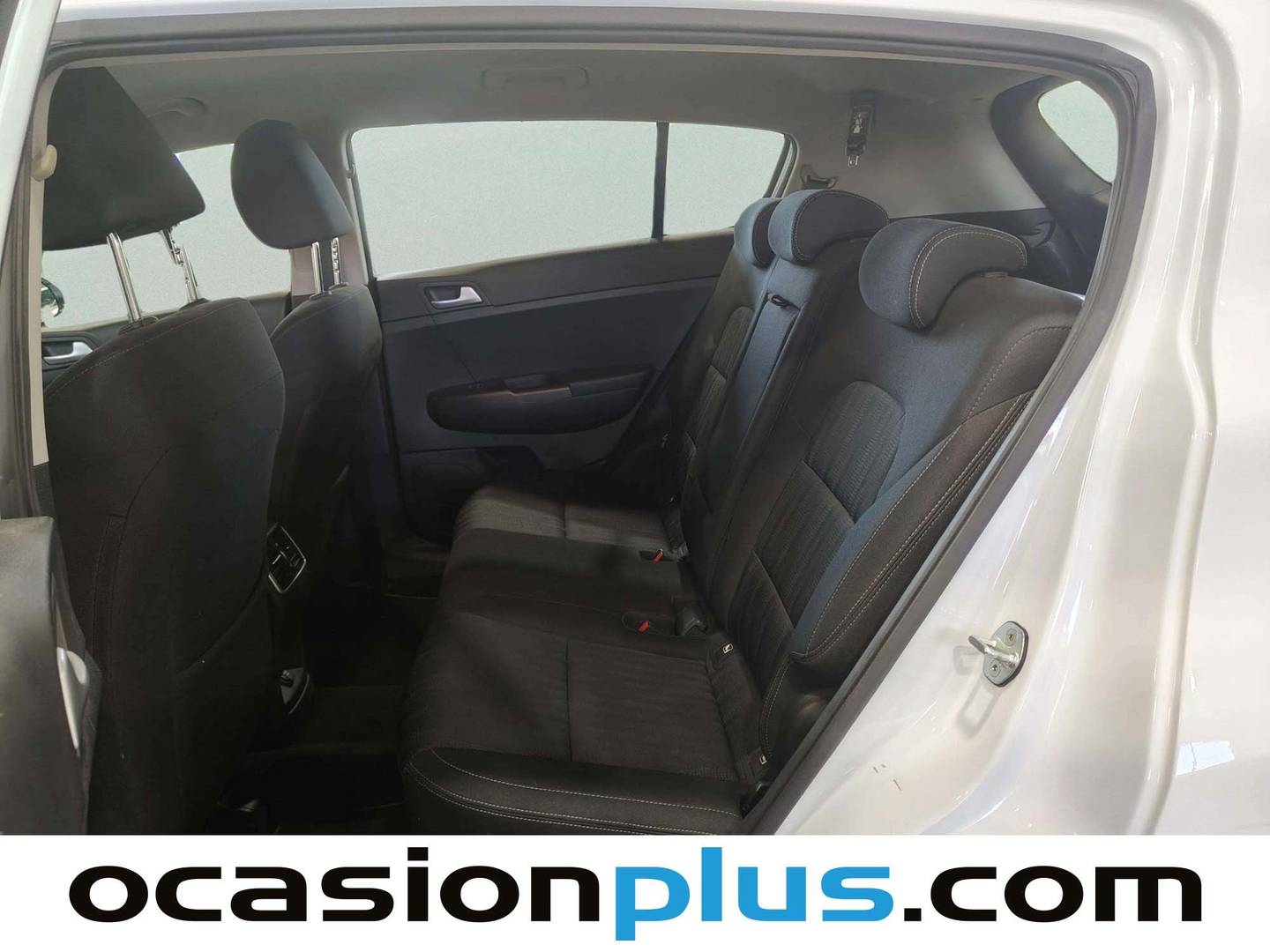 Foto asientos traseros KIA Sportage KIA Sportage 1.6 MHEV Business 4x4 (136 CV)
