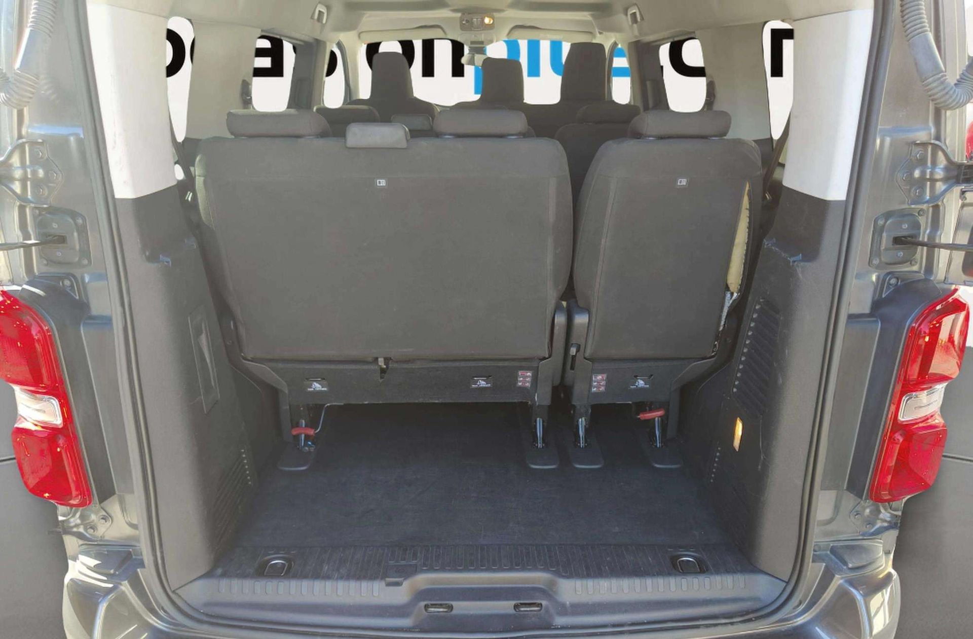 Toyota Proace Verso 2.0D VX Plus Shuttle L1 - foto 14