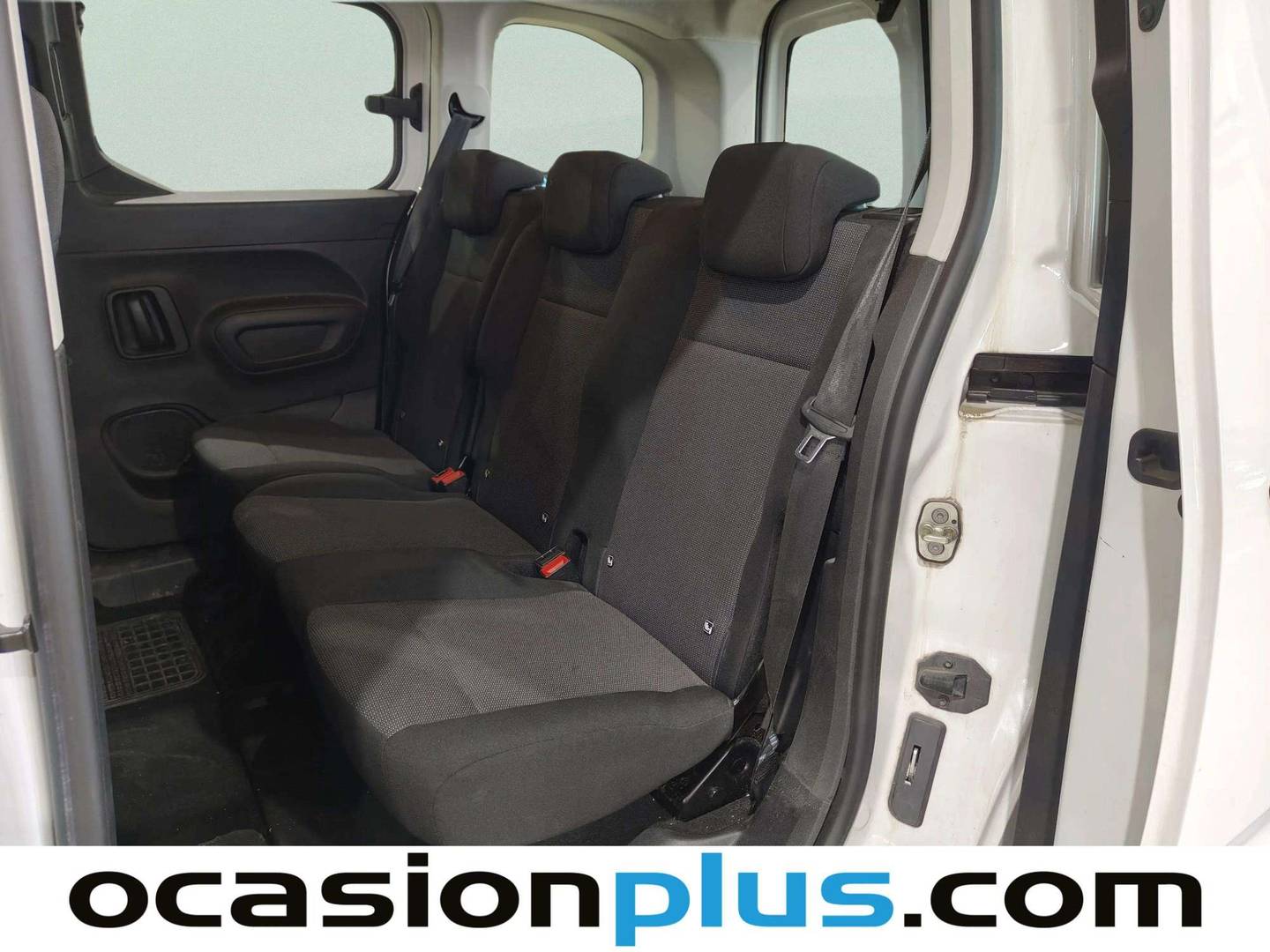 Foto asientos traseros Citroën Berlingo Citroën Berlingo BlueHDi 100 Talla M Live Pack (102 CV)