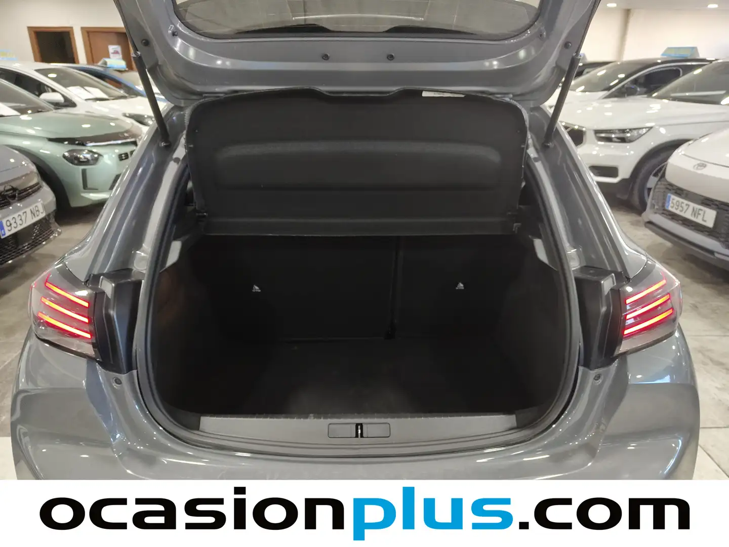 Foto Peugeot 208 Peugeot 208 PureTech 100 Allure (100 CV)