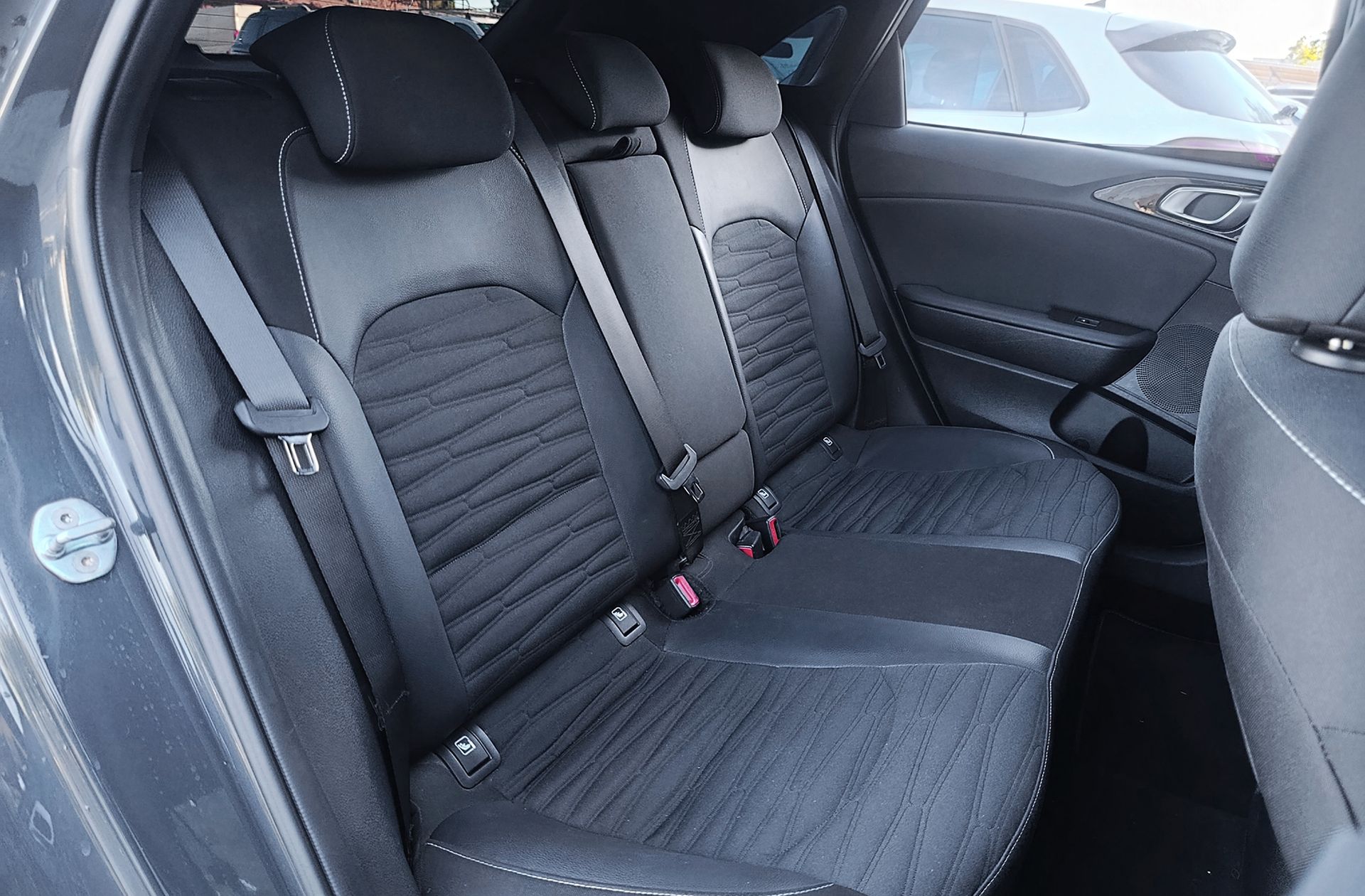 Kia Ceed 1.5 MHEV GT Line DCT - foto 20