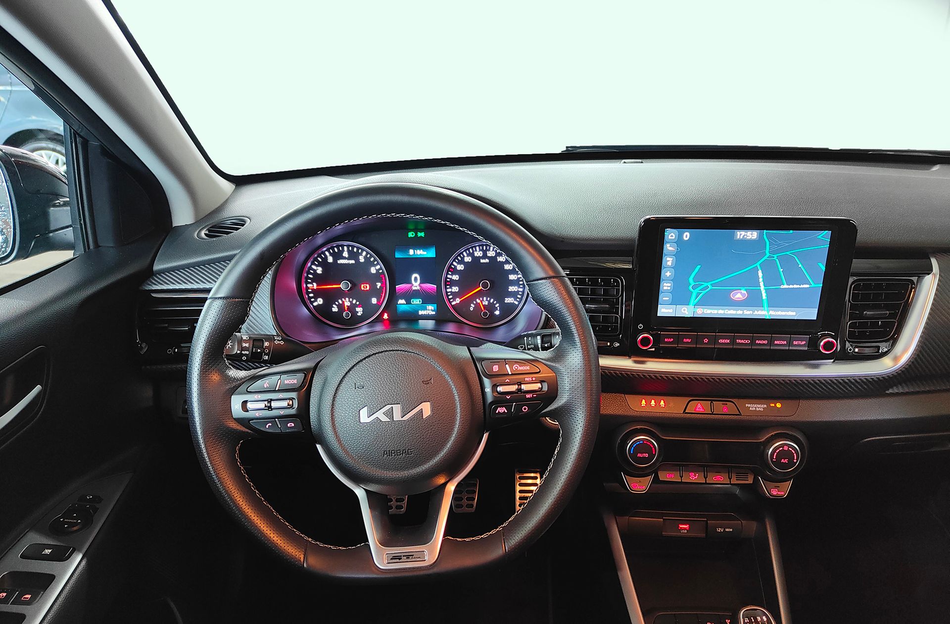 Kia Stonic 1.0 T-GDi MHEV iMT GT Line - foto 20