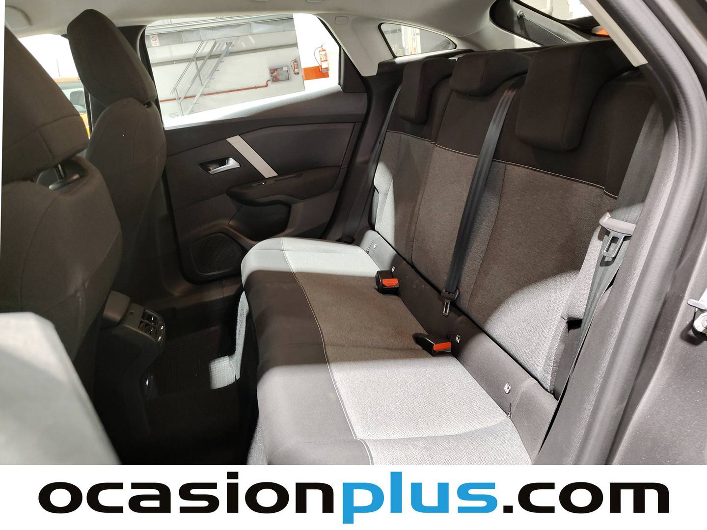 Foto asientos traseros Citroën C4 Citroën C4 PureTech 100 S&S Feel (100 CV)