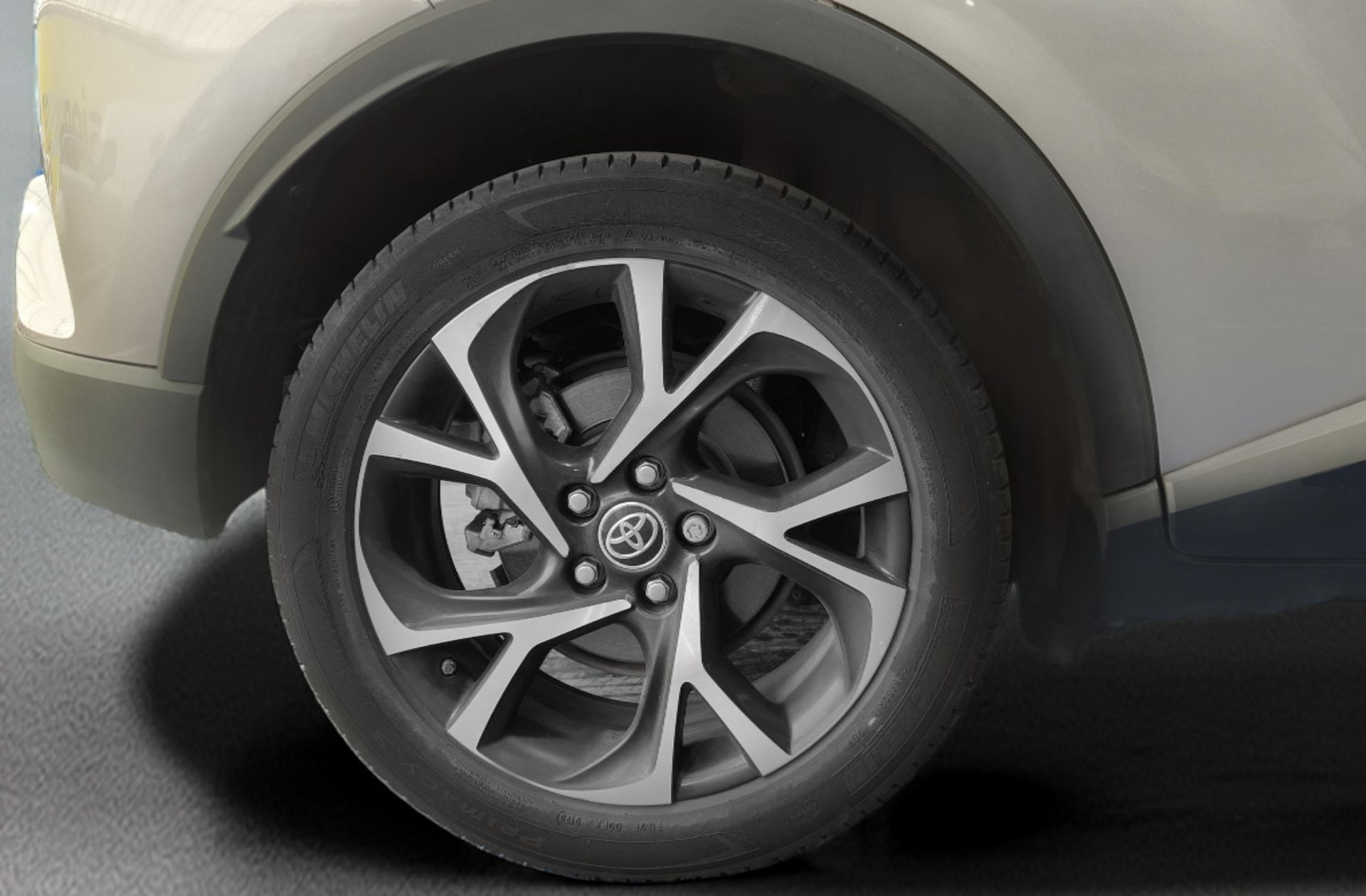 Toyota C-HR 1.8 125H Advance - foto 35