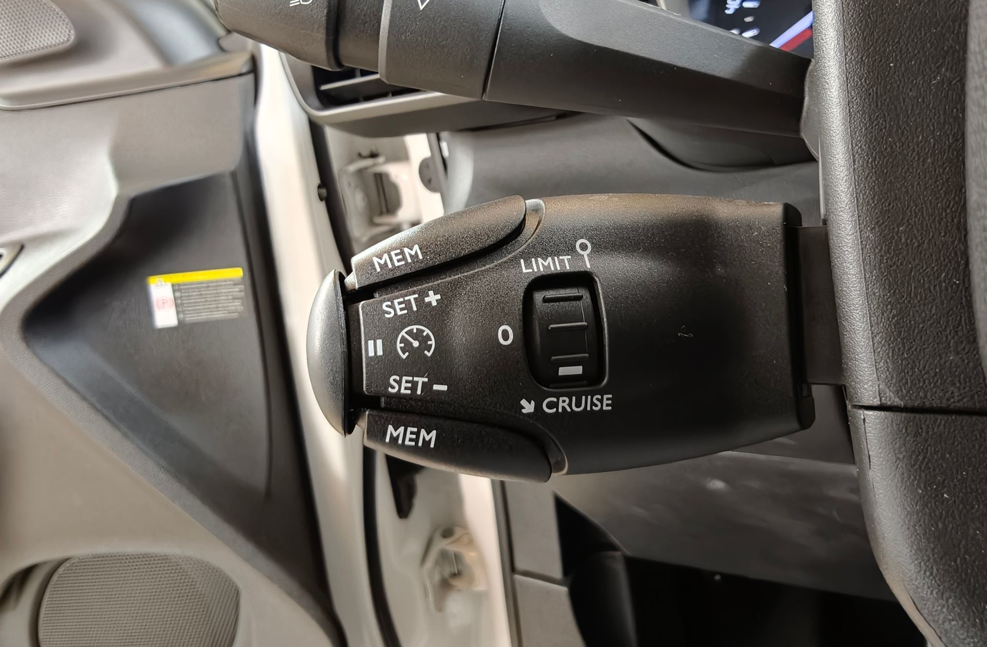 Citroën Berlingo BlueHDi 100 Talla M Shine Pack XTR - foto 29