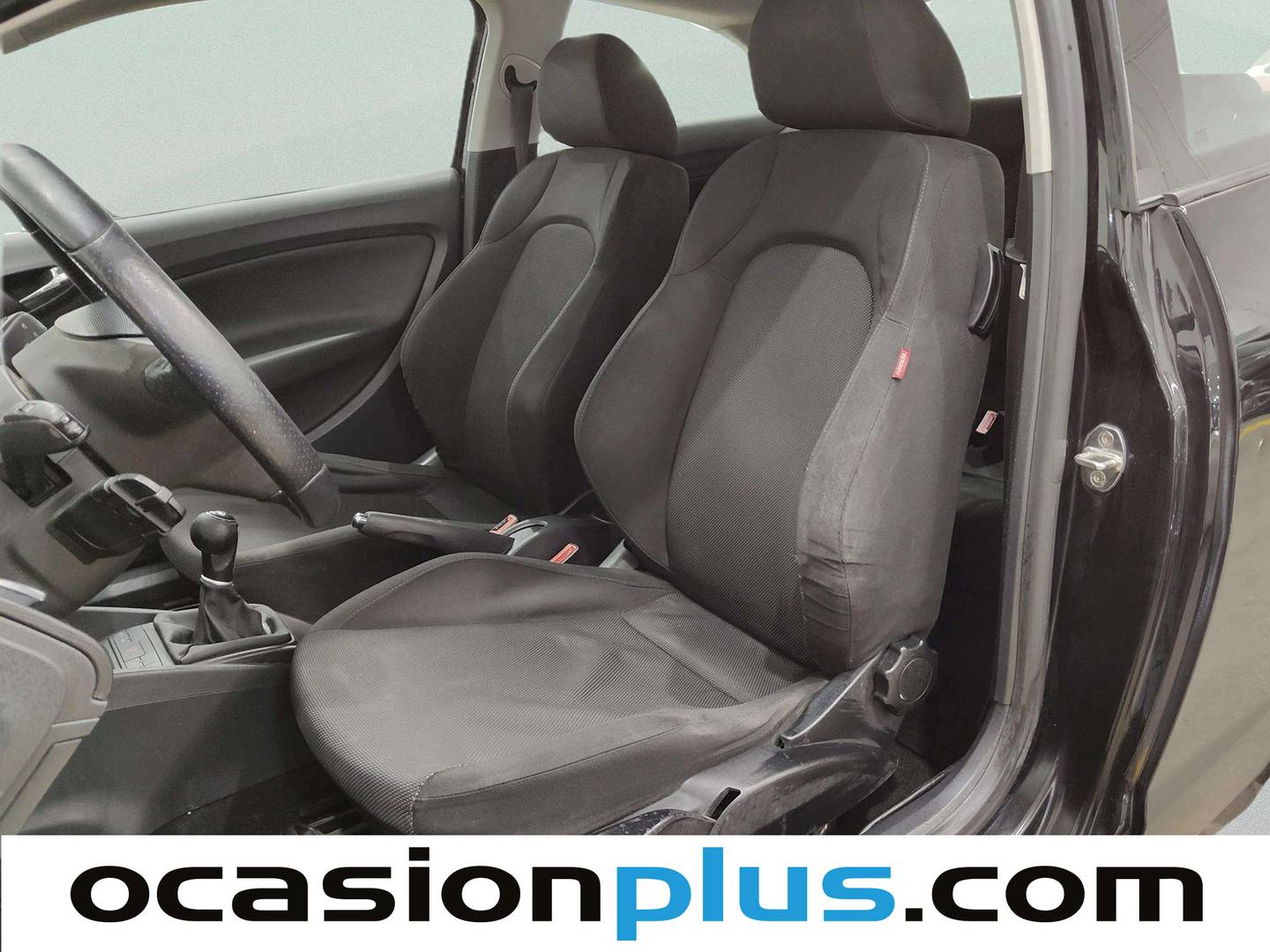 Foto asientos delanteros Seat Ibiza SEAT Ibiza SC 1.9 TDI Sport DPF (105 CV)