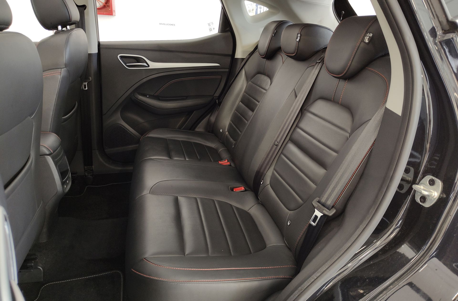 MG ZS 1.0T Luxury - foto 13