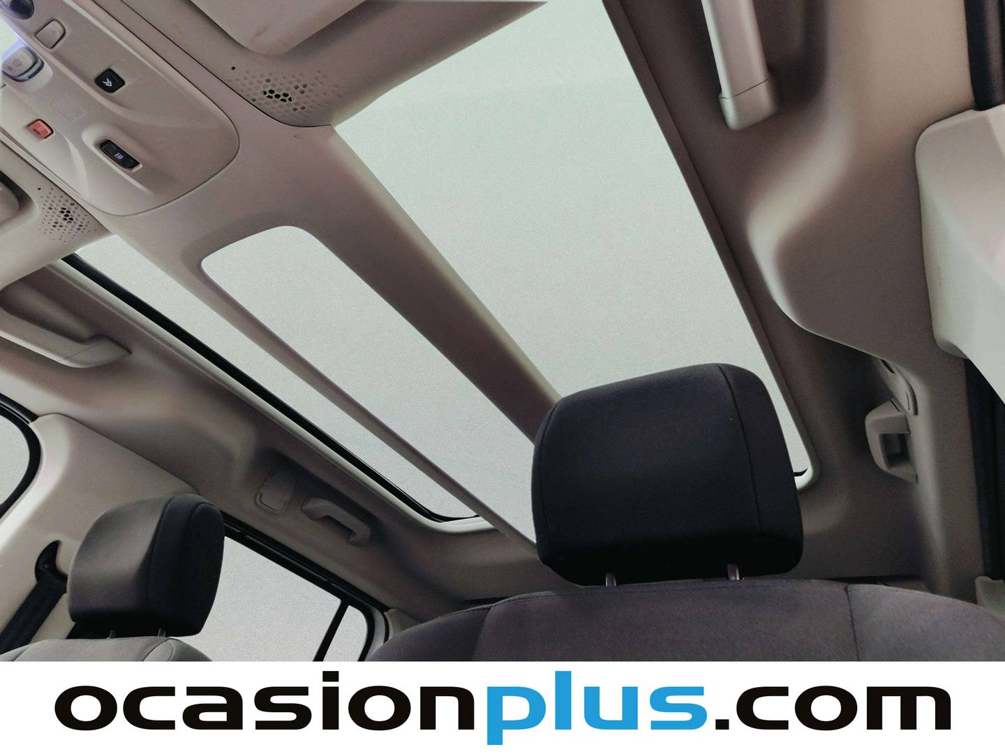 Extras y acabados del Citroën Berlingo Citroën Berlingo BlueHDi 130 S&S Talla M Shine (130 CV)