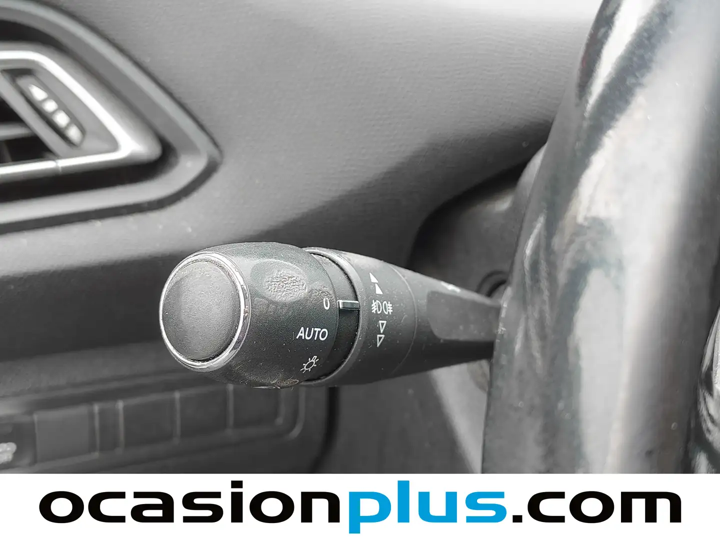 Foto Peugeot 308 Peugeot 308 SW 1.6 BlueHDi Active (120 CV)