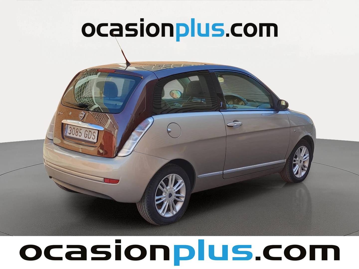 Foto trasera Lancia Ypsilon Lancia Ypsilon 1.4 8v Oro (77 CV) derecha