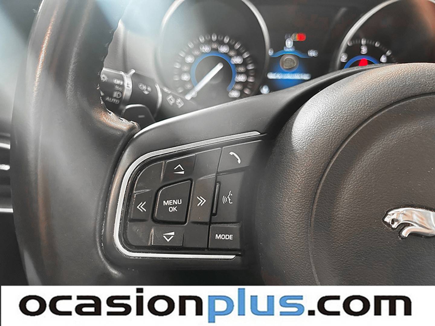 Foto Jaguar XE Jaguar XE 2.0 Diesel Pure RWD Auto (180 CV)