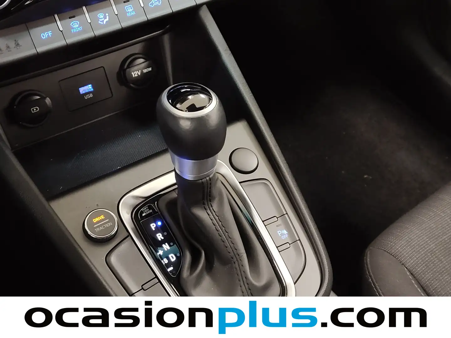 Foto Hyundai Kona Hyundai Kona 1.0 TGDi Maxx 4x2 DCT (120 CV)