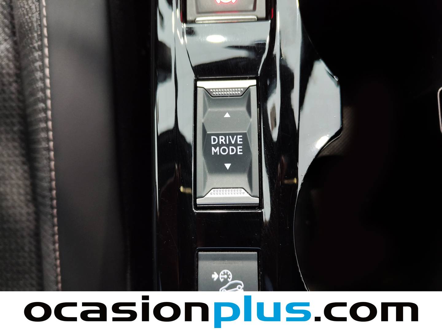 Peugeot 2008 Peugeot 2008 Allure Hybrid eDCS6 (145 CV) seminuevo