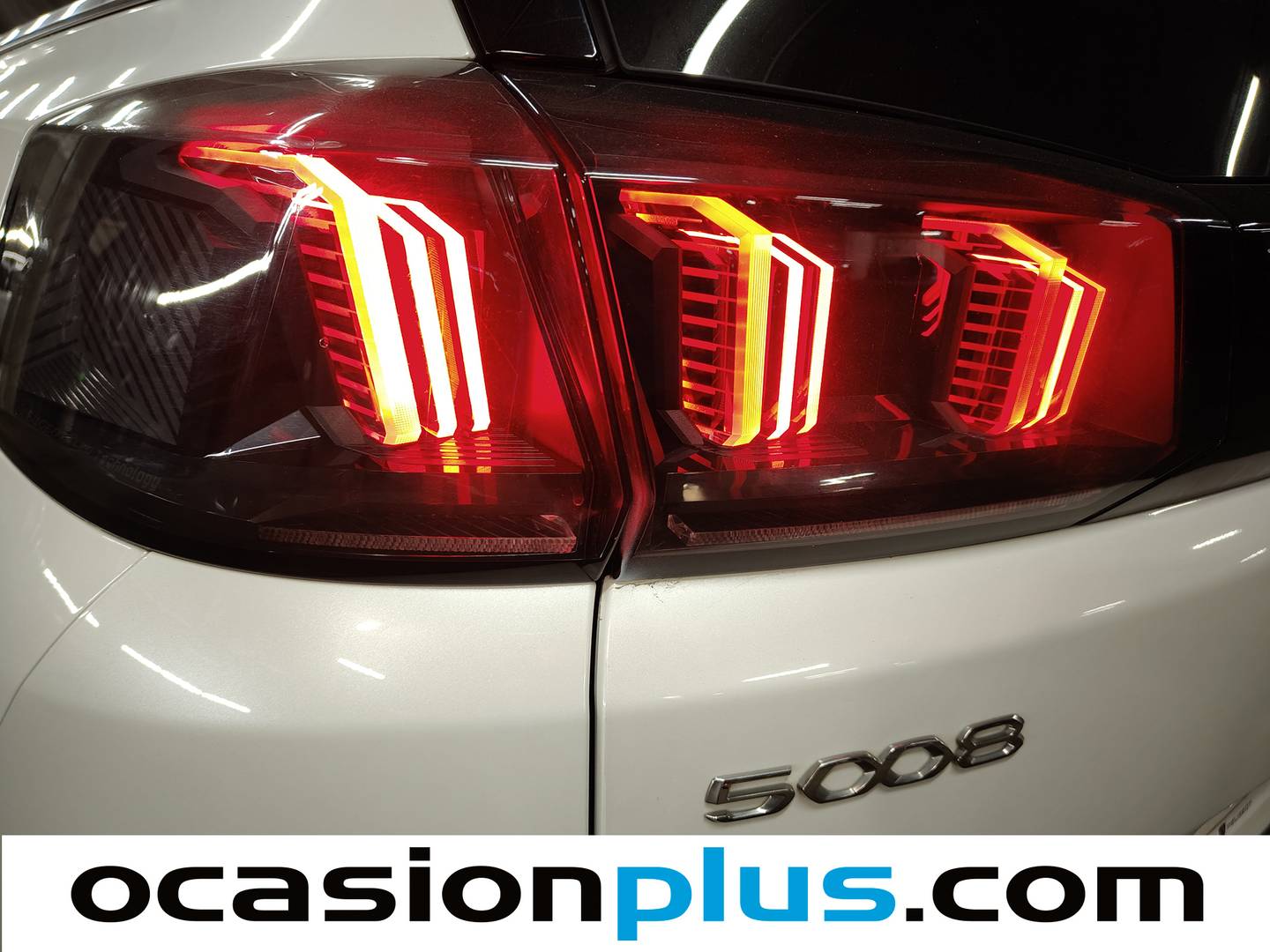 Equipamiento del Peugeot 5008 Peugeot 5008 BlueHDI 180 S&S GT EAT8 (180 CV) 7 Plazas