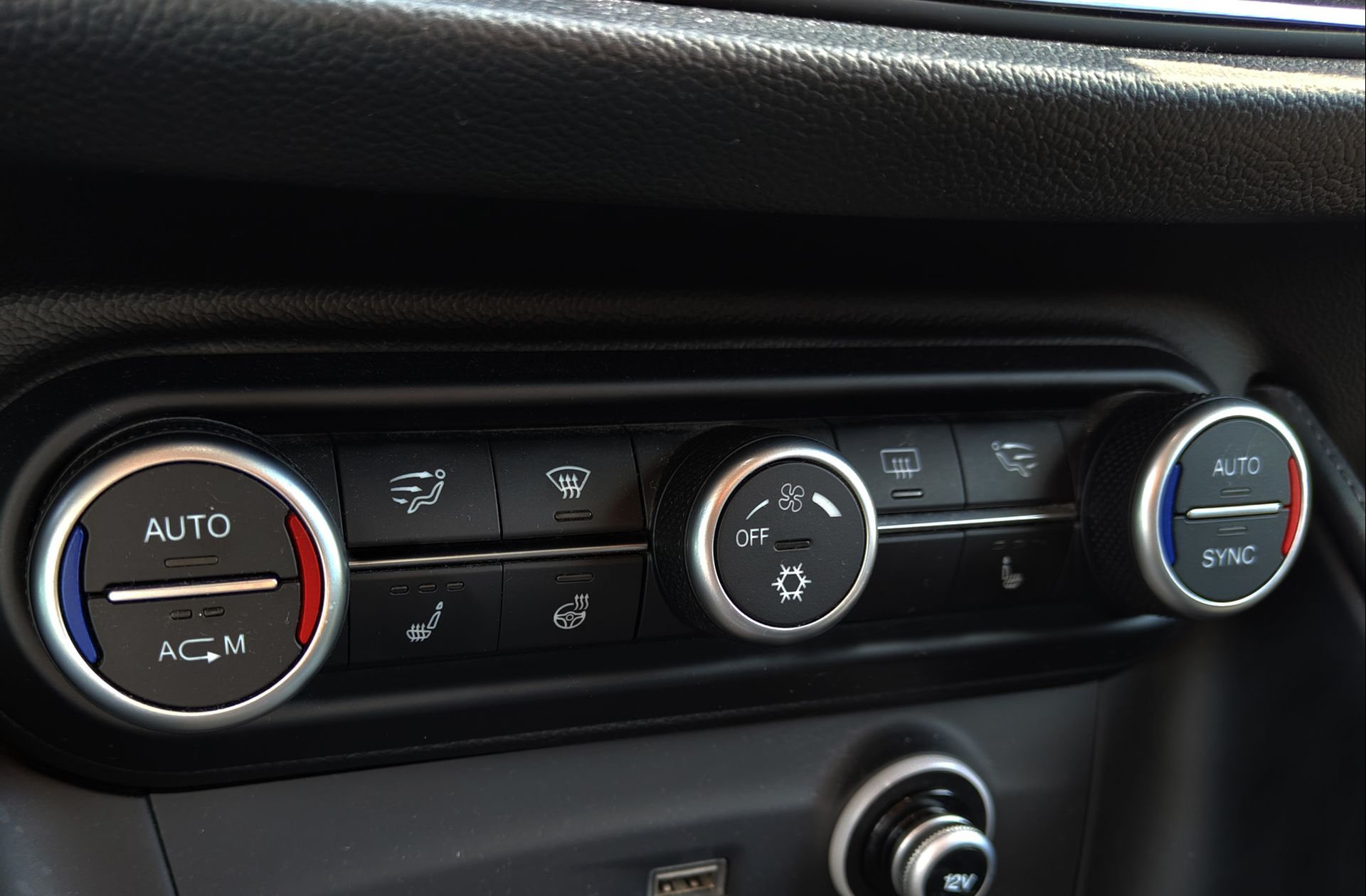 Alfa Romeo Stelvio 2.0 Petrol First Edition (I) Q4 - foto 33