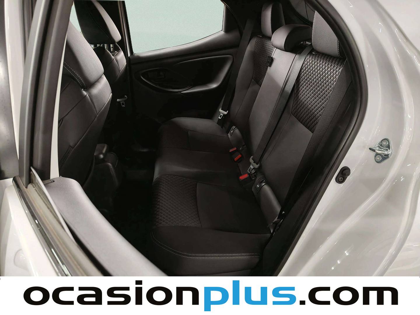 Foto asientos traseros Toyota Yaris Toyota Yaris 1.5 120H Style Plus (116 CV)