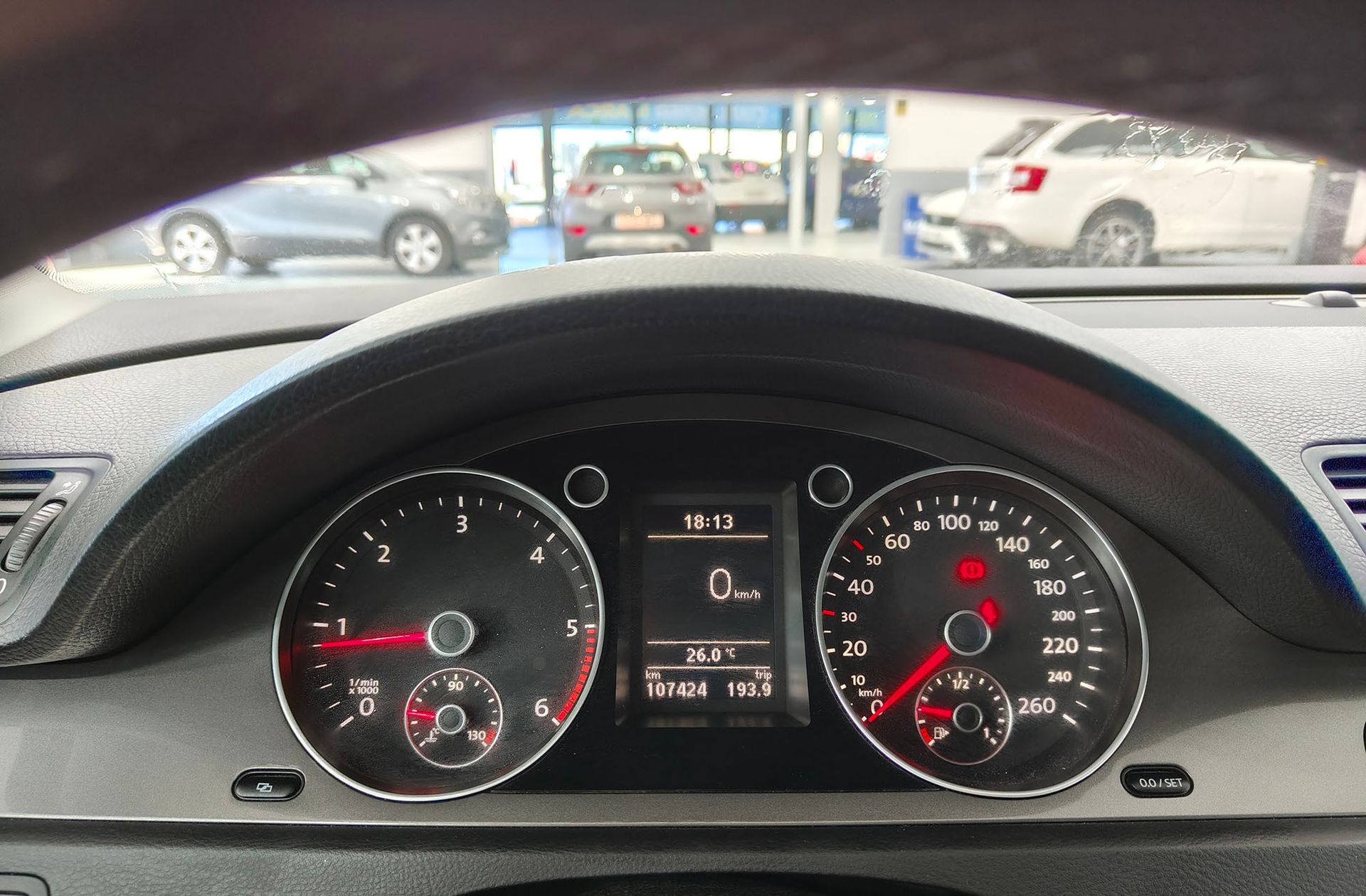 Volkswagen Passat 2.0 TDI DPF Edition Plus - foto 21