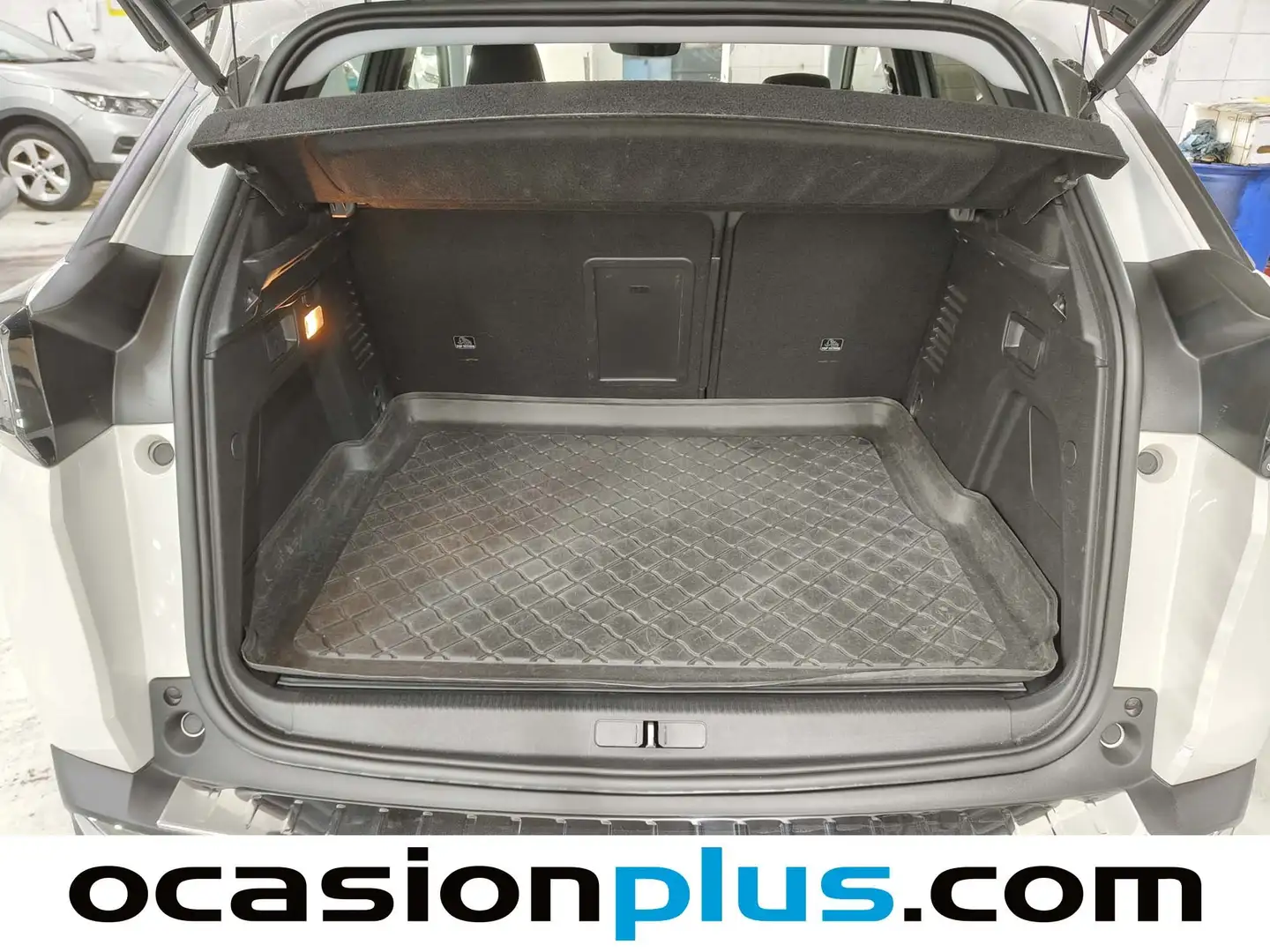 Foto Peugeot 3008 Hybrid Peugeot 3008 Hybrid 300 Allure Pack e-EAT8 (300 CV)