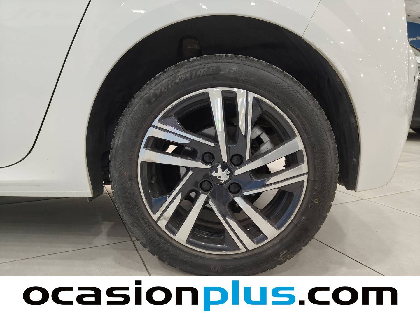 Foto Peugeot 208 Peugeot 208 PureTech 100 Allure (100 CV)