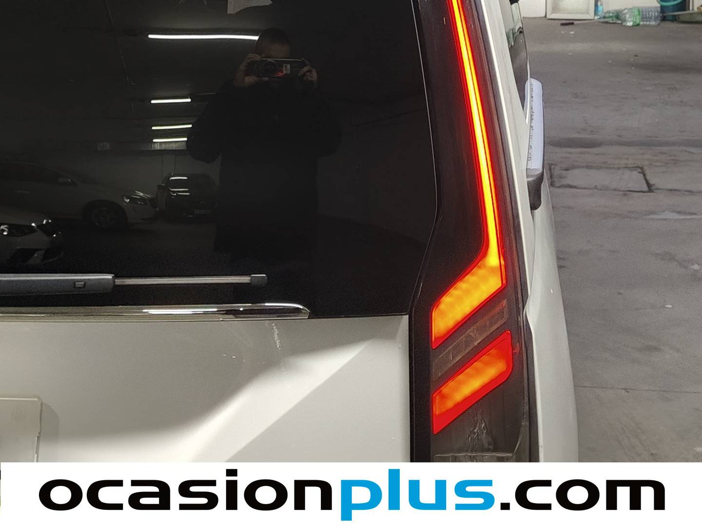 Foto Ford Grand Tourneo Connect Ford Grand Tourneo Connect 1.5 Ecoboost Titanium  (114 CV)