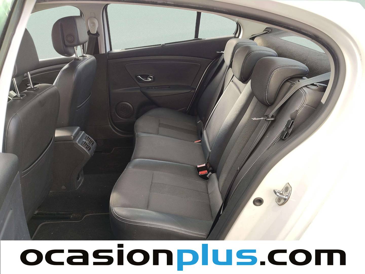 Foto asientos traseros Renault Fluence Renault Fluence 1.6 16v Dynamique (110 CV)