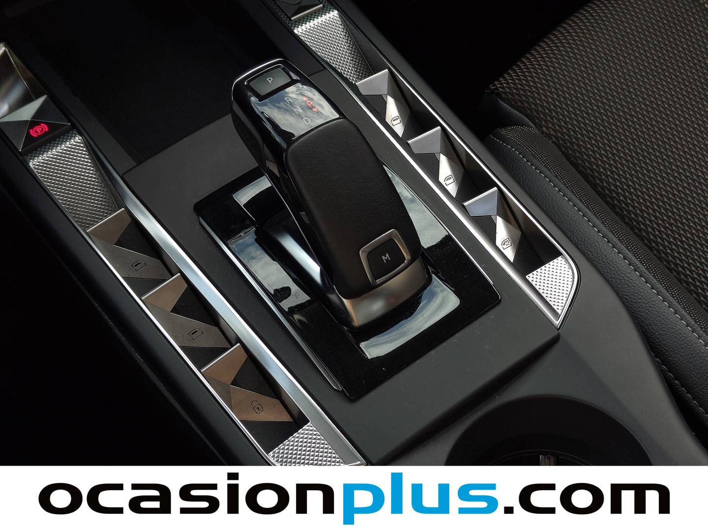 Foto DS DS 3 Crossback DS DS3 BlueHDi (131 CV) Auto SO CHIC