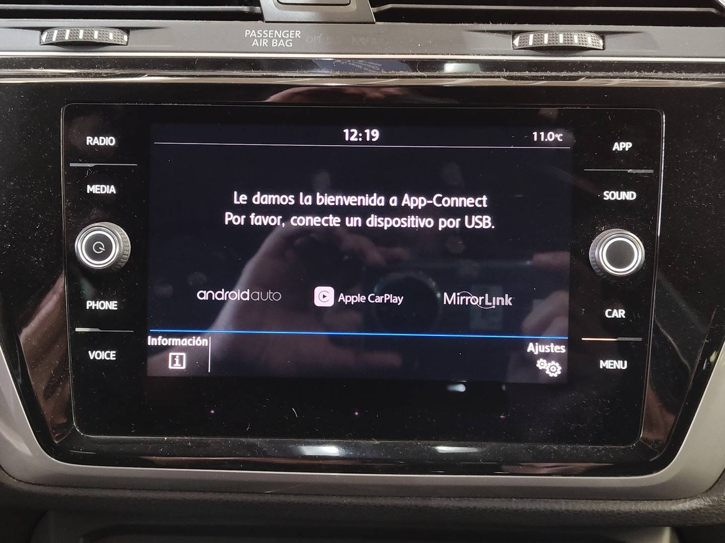 Foto Volkswagen Touran Volkswagen Touran Business 1.2 TSI (110 CV) 7 Plazas