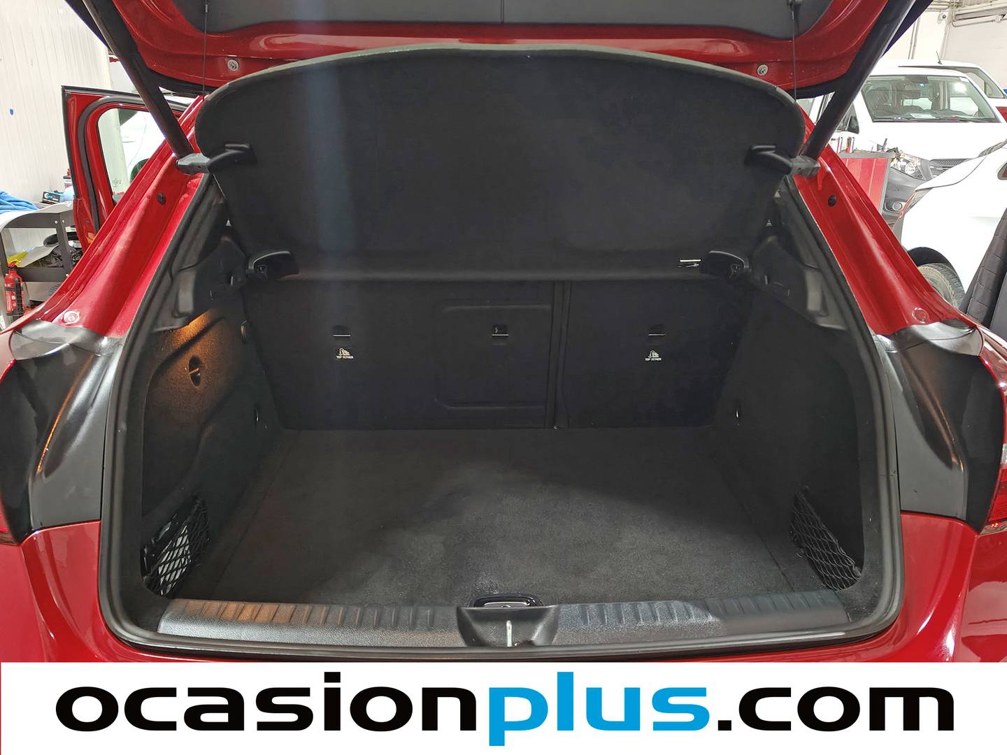 Foto Mercedes GLA Mercedes-Benz GLA 200 d  (136 CV) Pack AMG