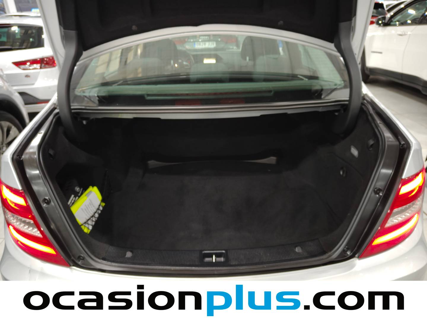Fotos maletero Mercedes Clase C Mercedes-Benz Clase C 180 Blue Efficiency Edition (156 CV)