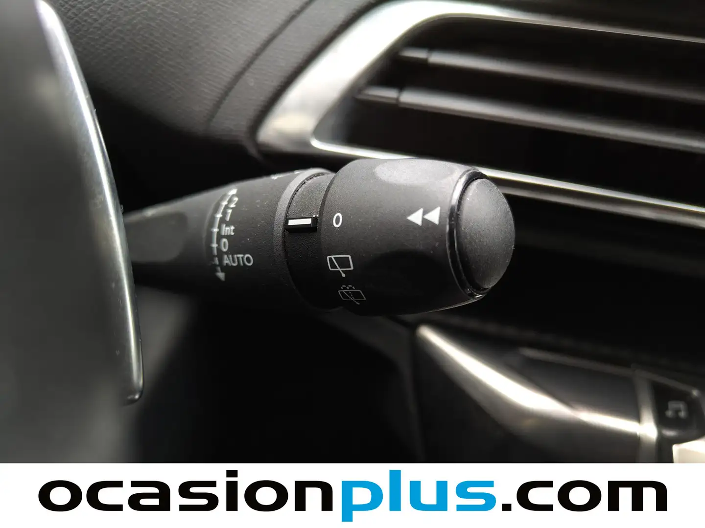 Foto Peugeot 3008 Peugeot 3008 BlueHDi 130 S&S Active Pack EAT8 (130 CV)