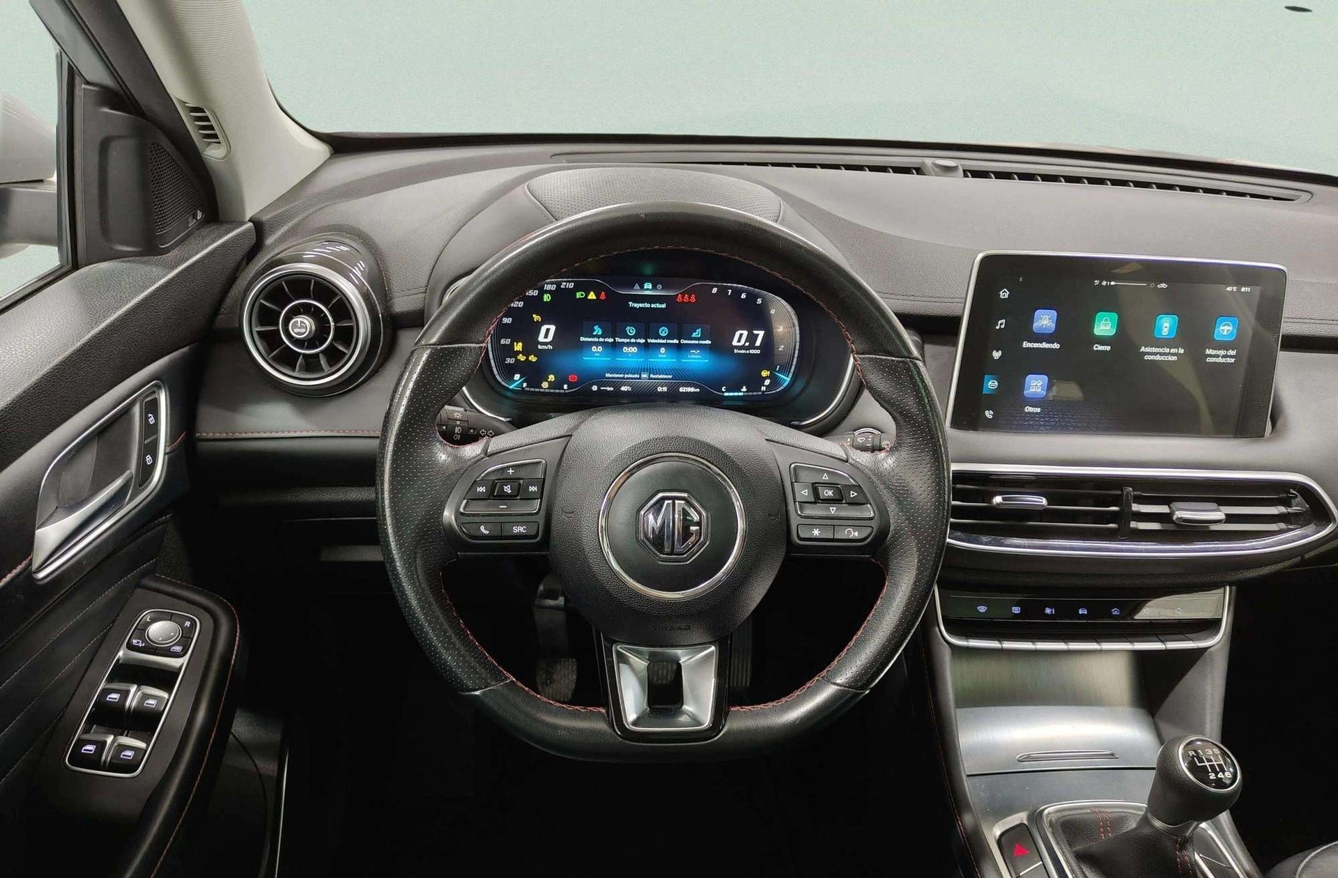 MG HS 1.5 Turbo GDI Luxury - foto 28