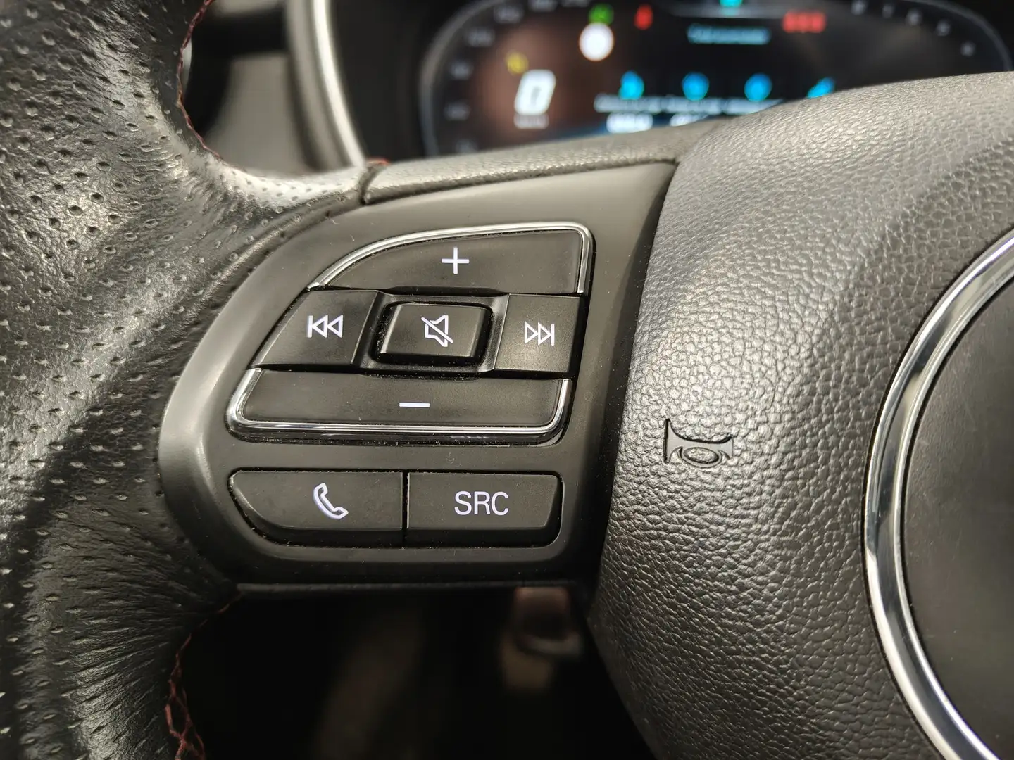 Foto MG HS MG HS 1.5 Turbo GDI Luxury (162 CV)