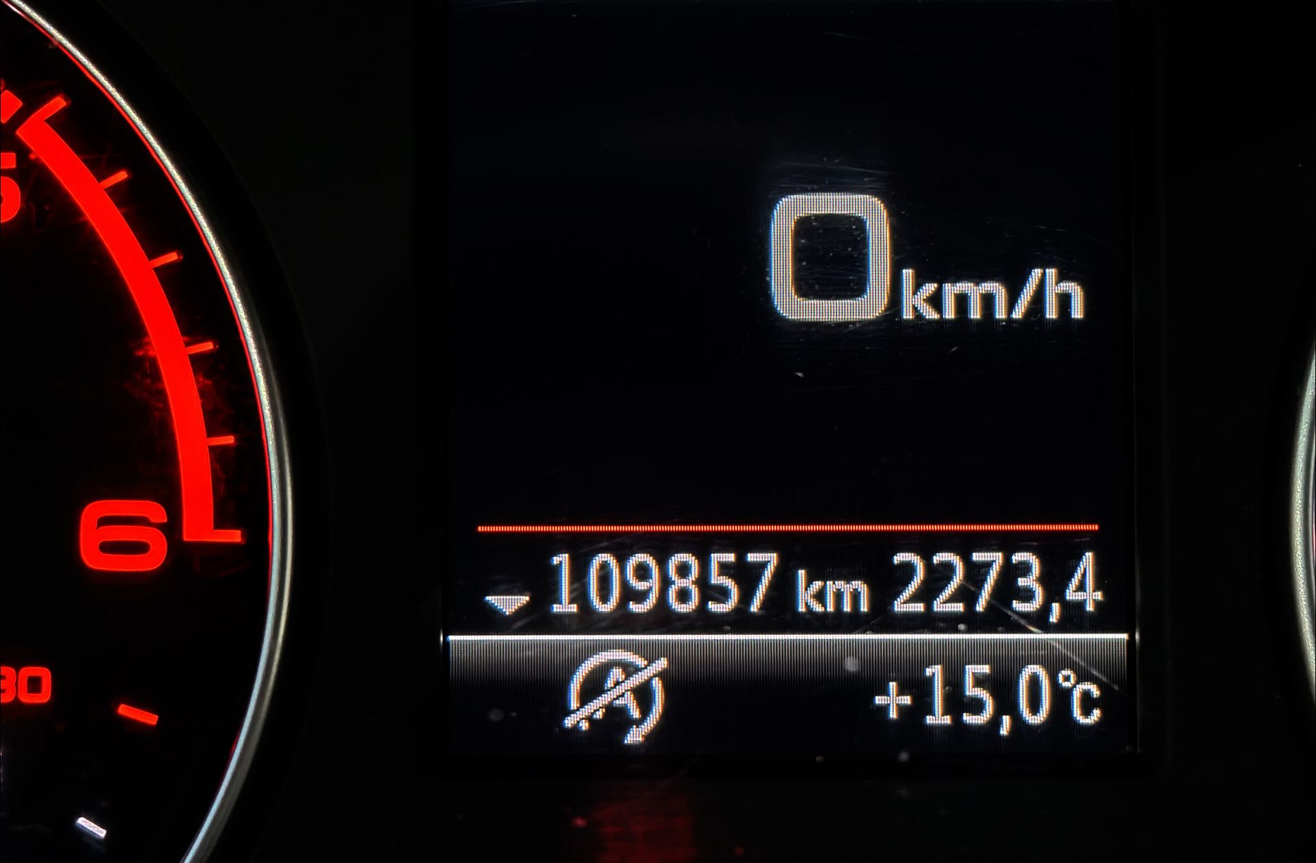 Audi Q2 Advanced 30 TDI - foto 8