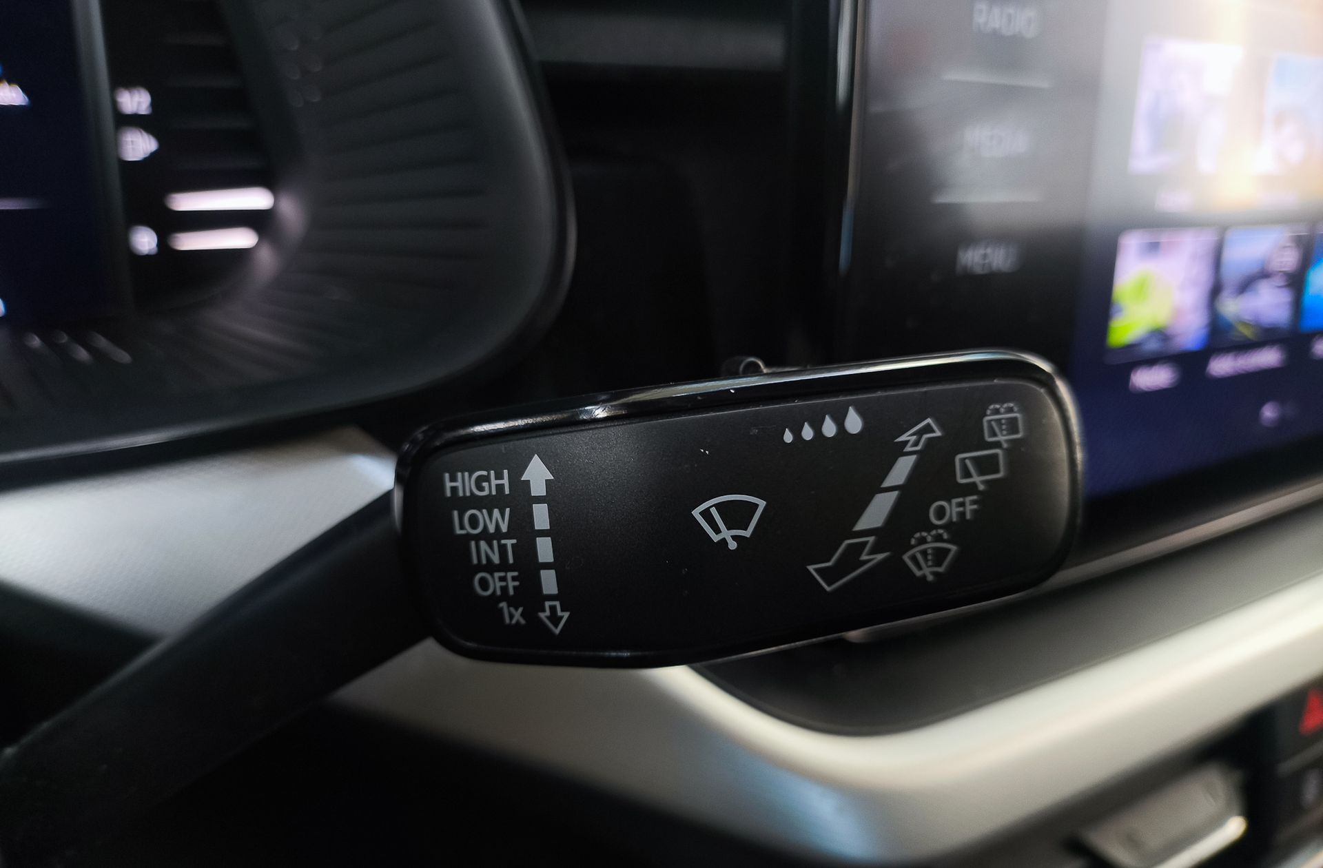 Škoda Kamiq 1.5 TSI Sport DSG - foto 29