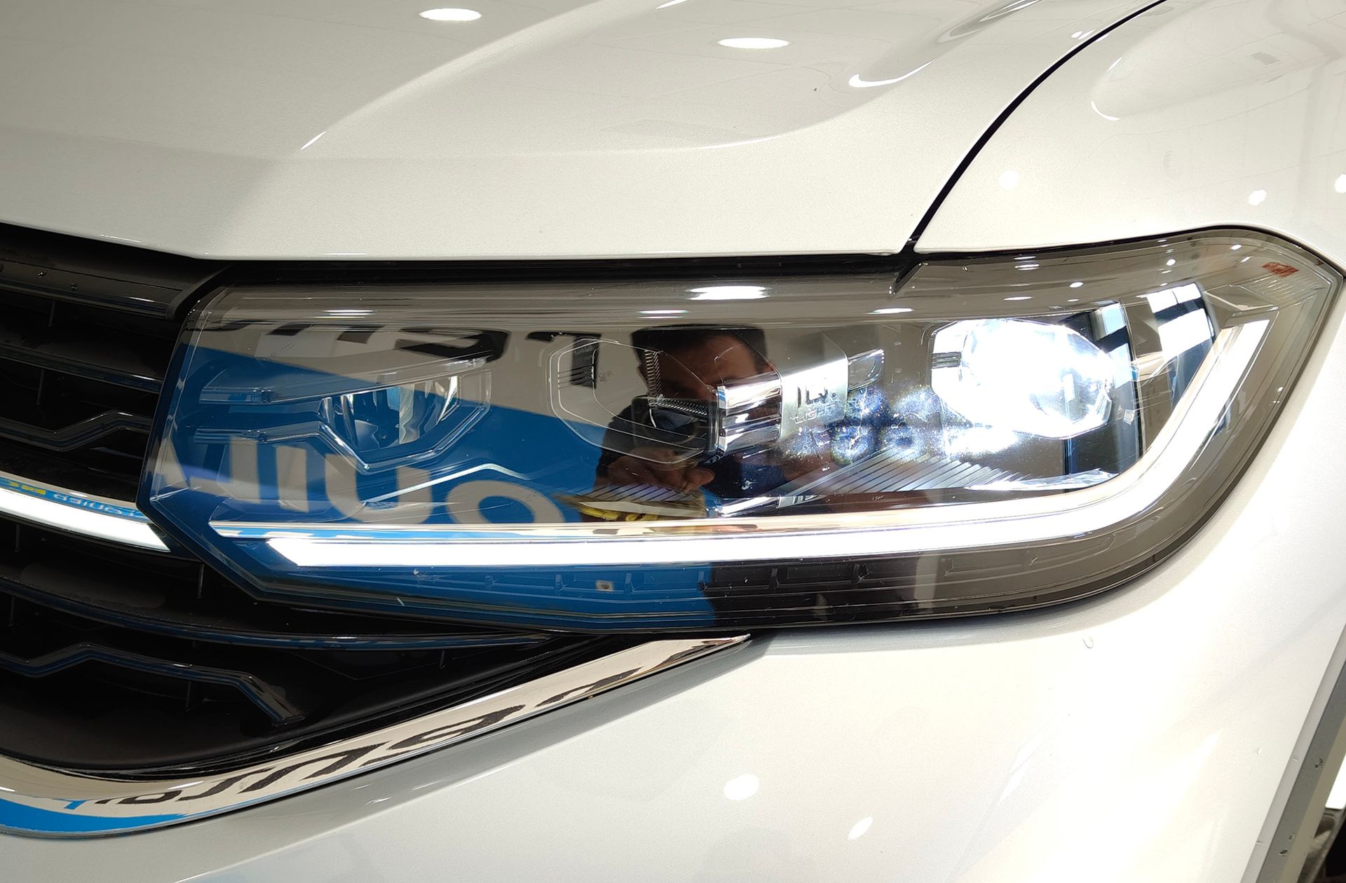Volkswagen T-Cross R-Line 1.0 TSI DSG - foto 17