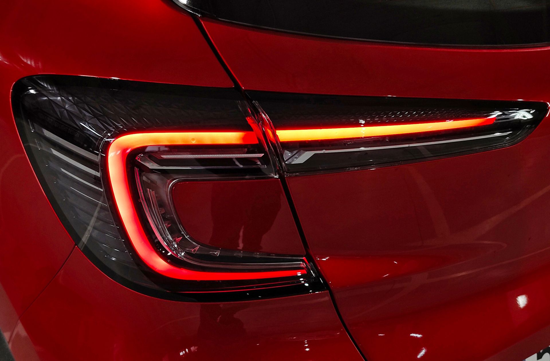 Renault Captur Evolution E-Tech full hybrid - foto 16