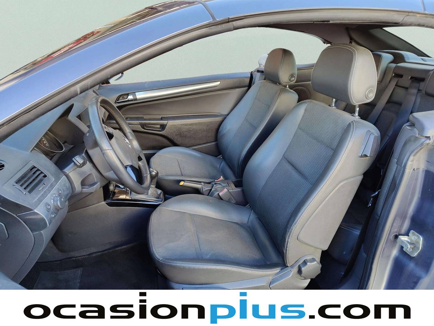 Equipamiento del Opel Astra Opel Astra Cabrio 1.9 CDTI Twin Top Cosmo (150 CV)
